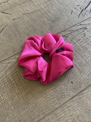 Hot Pink Max Scrunchies